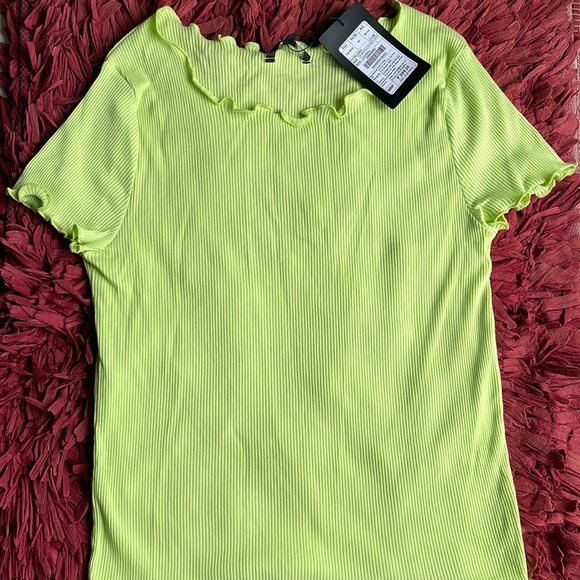 Neon green short sleeved T-shirt - Picture 4 of 5